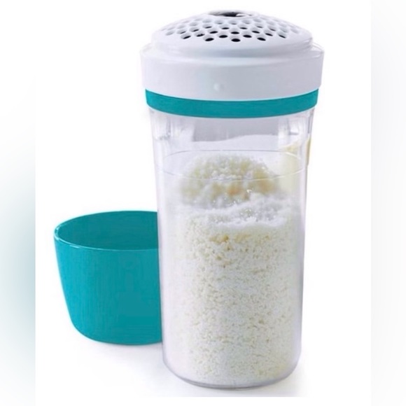 Tupperware Exclusive Delux Cheese Shaker 400ml - Picture 3 of 4